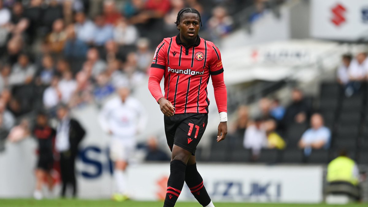 kit_geek's tweet photo. #KitStat - 4⃣
Walsall are the first team this season in the 92 English League clubs to wear 4 Kit Variations in the League this season! https://t.co/cBEPnnj1kf