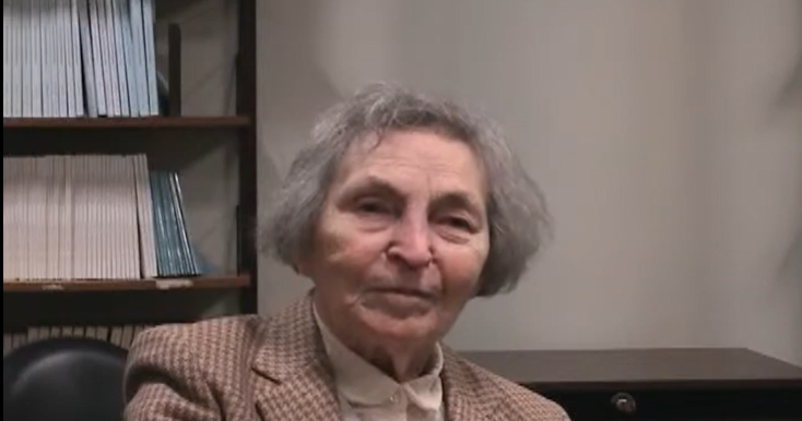 OralHistoryEcon's tweet photo. 🔗Besides our own collections, our website hosts a list of other oral histories resources:
#1 @nberpubs hosts a great collection of interviews conducted by Claudia Goldin, featuring Gary Becker, Anna Schwartz, Jacob Mincer, and Milton Friedman ⬇️
https://t.co/G12VaJgPUo https://t.co/3ZNnm0e3mw