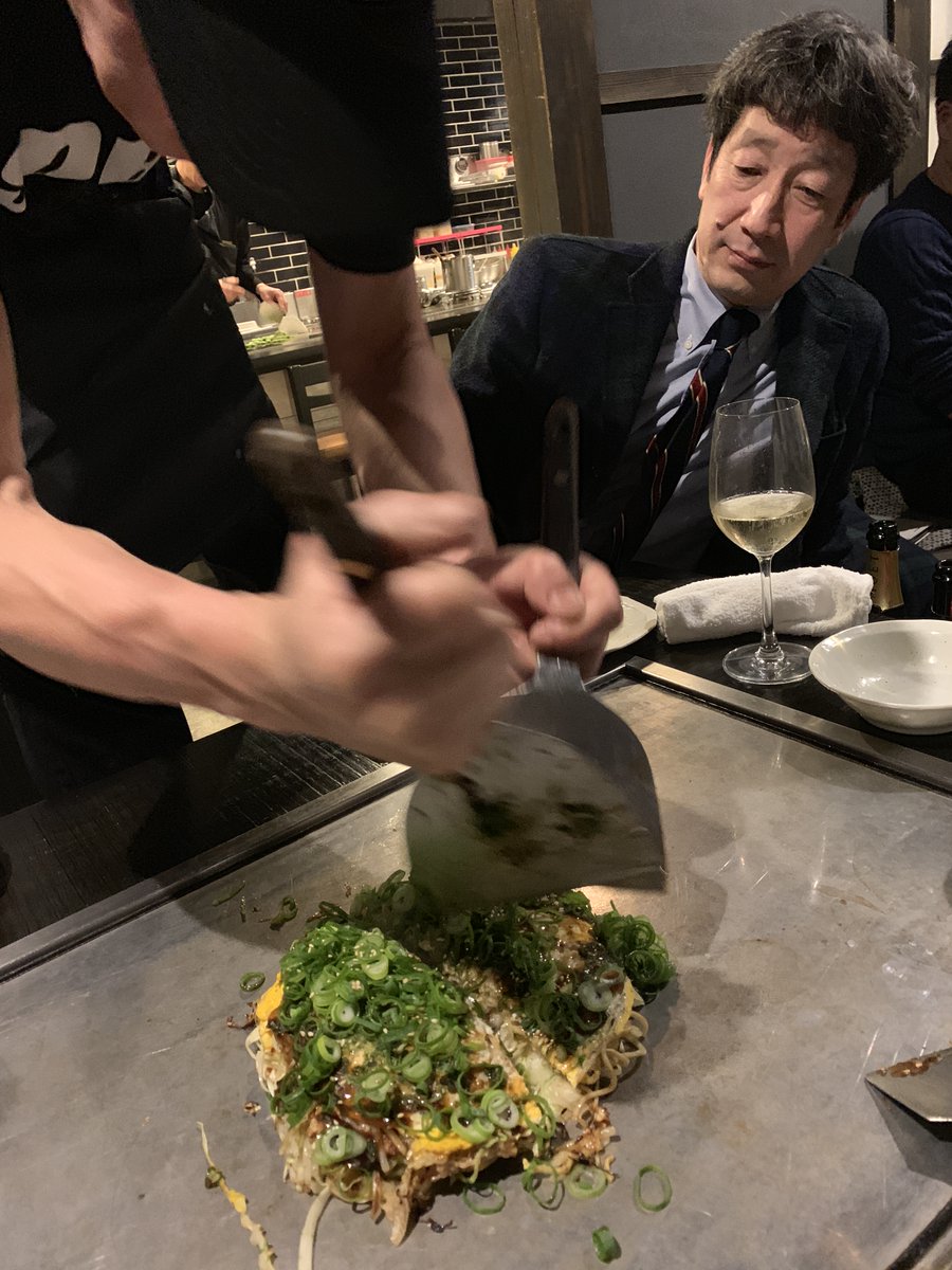 mori_kyon's tweet photo. お誕生日イブイブのかとうみきさん、お誕生日イブのときP、そして本日はおとといラジオ（収録済み）と、ほとんど楽曲が被ってないことがすごいな。それだけ名曲がたくさんあって、しかもまだまだ届け足りない。こうしてずーっと天才たる証拠を見せつけていくんだね🎂🍾✨
#kimurakan https://t.co/1YMAiGgNZk