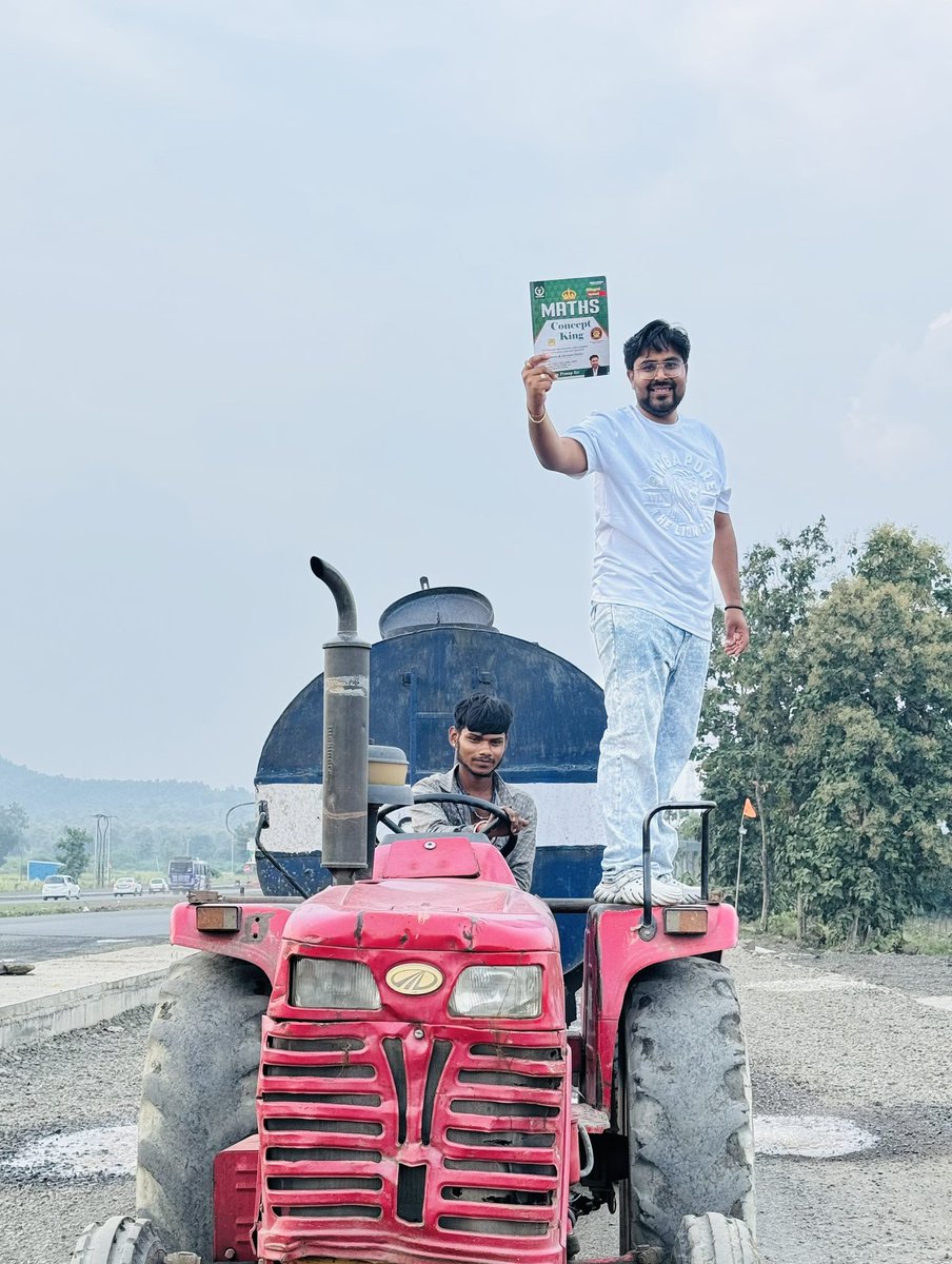 GaganPratapMath's tweet photo. Promotion का तरीका थोड़ा casual है 😝😎🤣😂 https://t.co/AMooiuICpK