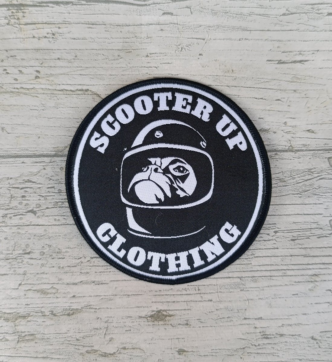 ScooterUpBCN's tweet photo. Scooter Up Clothing patch
👇.              👇.                👇
https://t.co/njbZ3jTbEg
👆.               👆.                👆
#bulldog 
#vespa
#lambretta
#dog
#scooterist https://t.co/0rqVGNNaU7