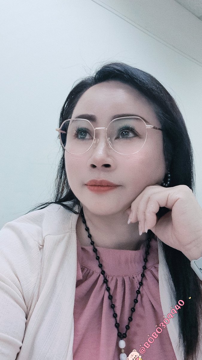 #我上課真的很認真喔～很有趣同學討論很真實🤭
#每次上課都會在所上發現新大陸😁😁😁
#這樣屌的煙灰缸真的有屌😂😂😂
（#愛心留言+#轉推+#跟隨）
#大奶
#超熟女 https://t.co/qJhdKK75ye