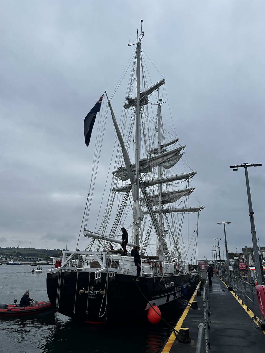 Richard Allan (@rallan1984) on Twitter photo Today’s visitor to the Barbican Landing Stage. TS Royalist and its very smart and professional <a href="/SeaCadetsUK/">Sea Cadets</a> crew 👏#cattewater #plymouth Today’s visitor to the Barbican Landing Stage. TS Royalist and its very smart and professional <a href="/SeaCadetsUK/">Sea Cadets</a> crew 👏#cattewater #plymouth