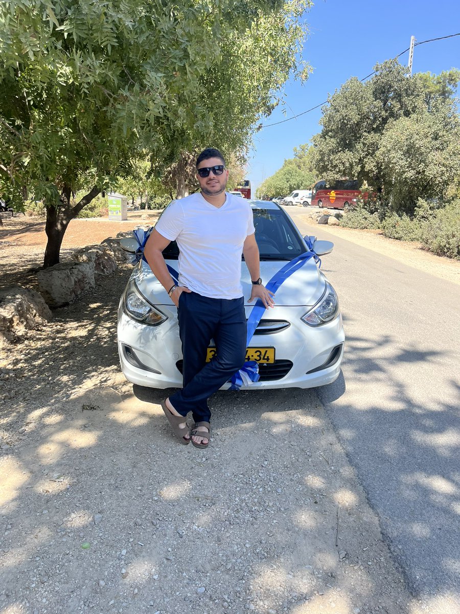 meirdahan22's tweet photo. הנה הוא עולה החתן החתן של המדינה🇮🇱 https://t.co/KhbZJgE8tm