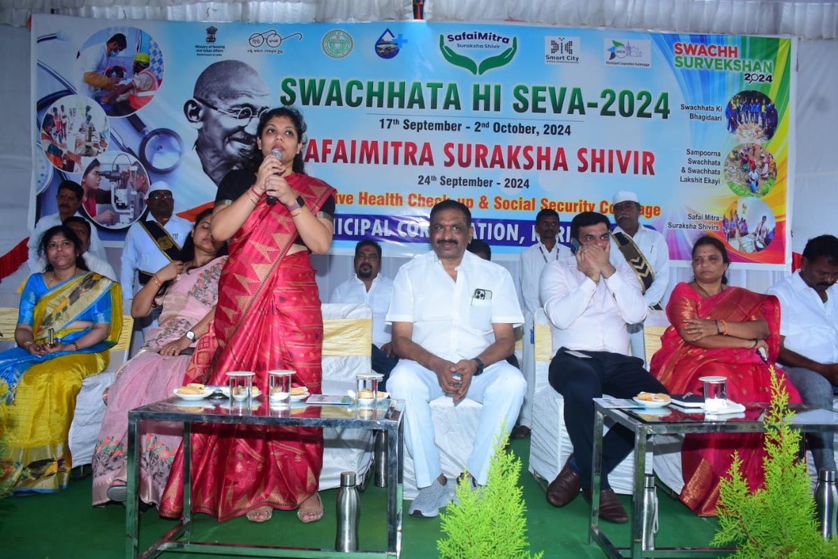 sanitationmck's tweet photo. "Today's Hon"ble District #CollectorKarimnagar garu participated in #SwachhataHiSeva2024 & #SafaimitraSurakshaShivir Program at Corporation & Distributed #InsuranceBond , #PPEKITS @aclb_knr
#SanskaarSwachhata @SwachhBharatGov
#SwachhataHiSeva2024 @PamelaSatpathy @cdmatelangana https://t.co/US0Z31HB8P