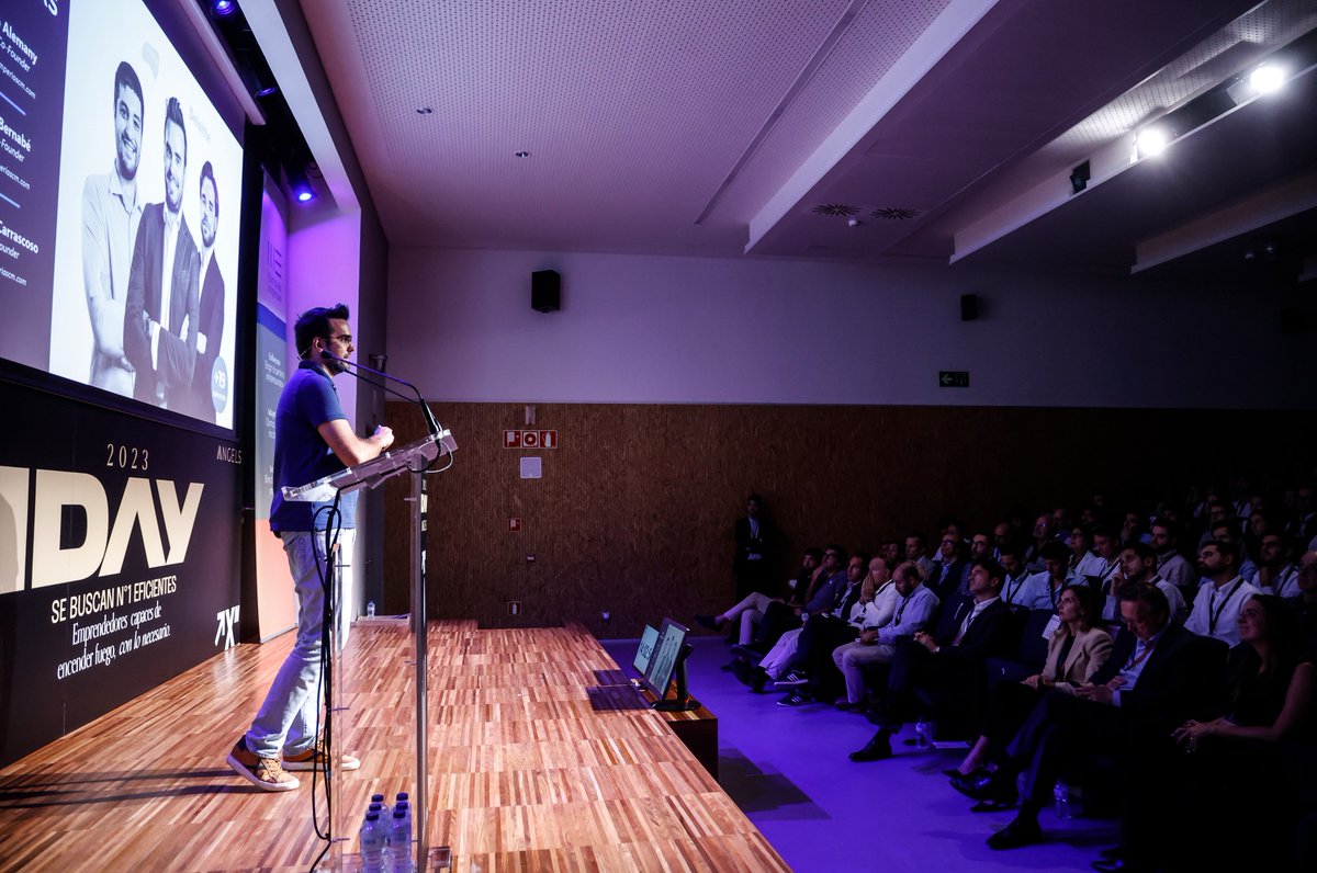 ImperiaSCM's tweet photo. El próximo 26 de septiembre pitchearemos en el IDAY 2024 organizado por @angels_capital. Evento que reúne a los inversores más prestigiosos del país y los emprendedores más destacados de @marina_empresas. 🚀

¡Siempre muy agradecidos por participar en este tipo de jornadas! 😁 https://t.co/BZrF7fTjyO