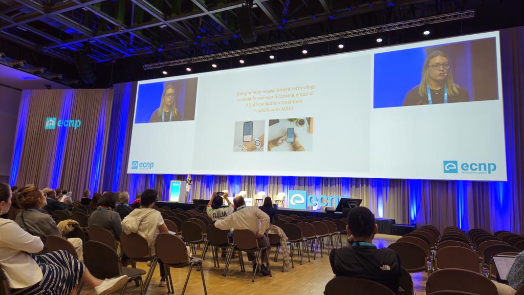 Now we are hearing from Hayley Deneyr from UK presenting work from <a href="/ADHD_RemoteTech/">ADHD Remote Technology (ART) KCL</a>: in <a href="/TIMESPAN_H2020/">TIMESPAN</a>, they collect data using smartphones and activity trackers. Excellent!  Next step in ADHD diagnosis and treatment monitoring!! <a href="/ecnptweets/">ECNP</a>