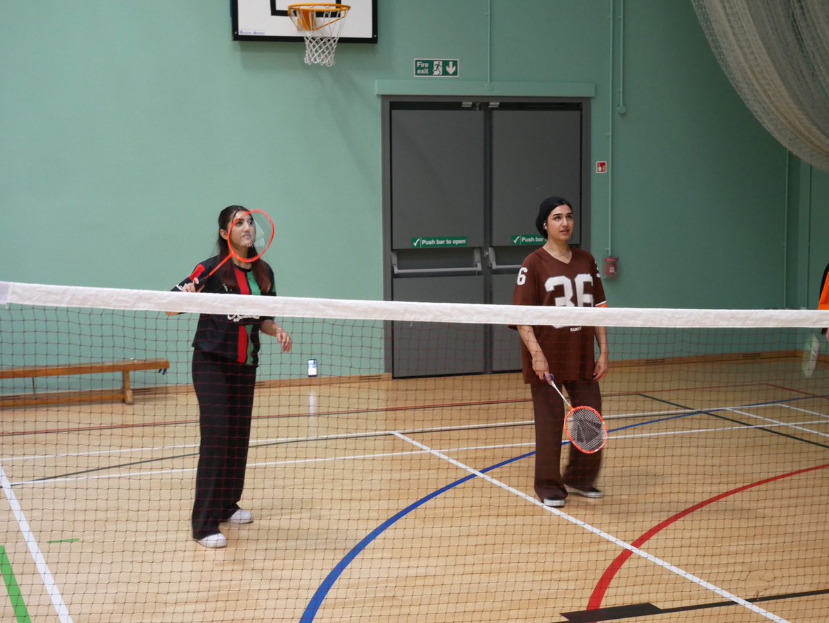 Living_Sport's tweet image. Celebrating #InclusionWeek with new initiatives at Jack Hunt School making sport most accessible for everyone!⚽🏸 

-Mosque Football League 
-Women-Only Badminton Sessions 

If you're interested further in these initiatives please email: david.welch@livingsport.co.uk🌍💪