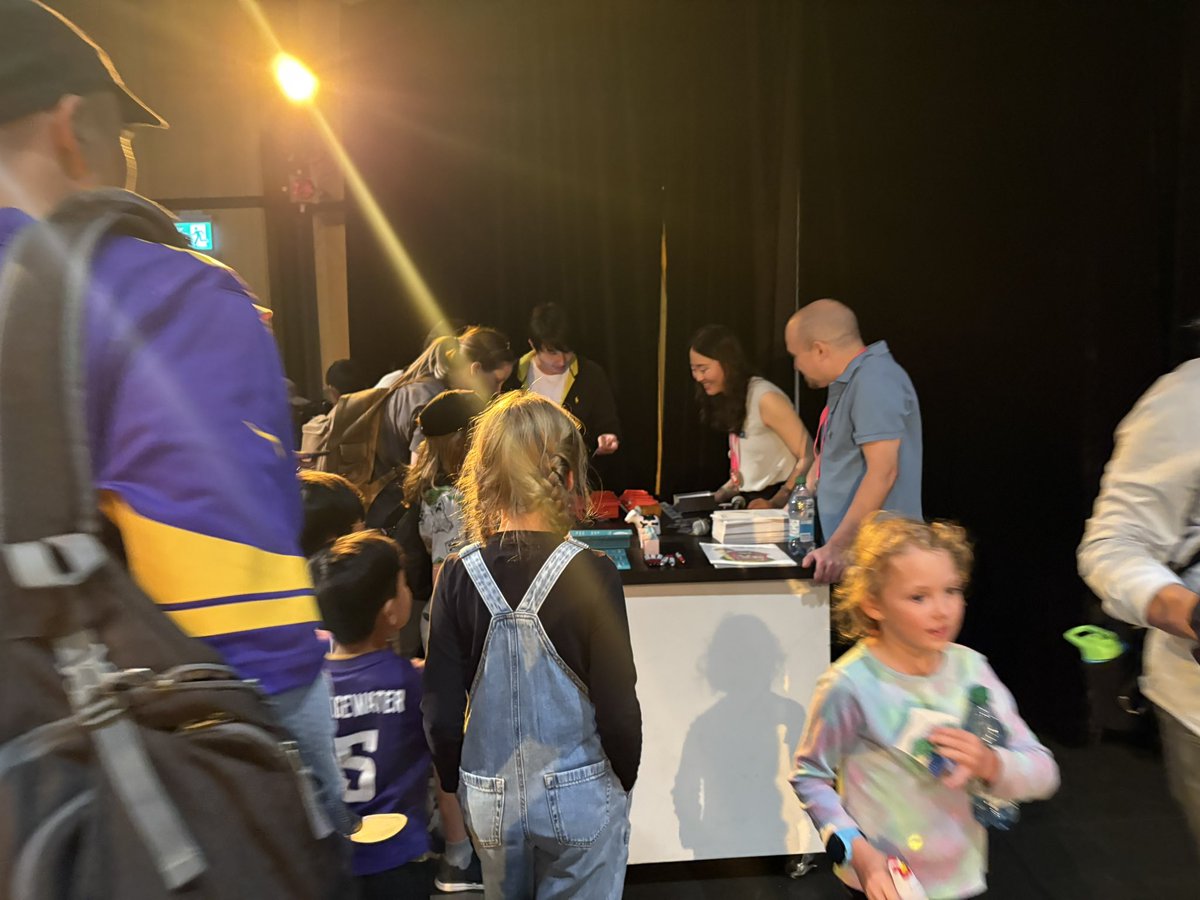 GlobalParasito1's tweet image. It was a lot of fun and a great pleasure to present at @Beakerhead 2024! Thank you @UCalgary @ucalgaryvetmed and TELUS Spark Science Centre for the opportunity and the amazing event!