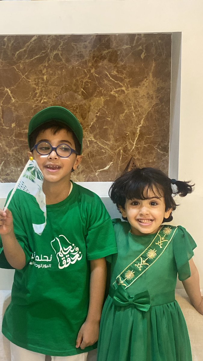 menwerTw's tweet photo. ياوطن حبي لأرضك ما يشيب .. والحياة بدون عزك ما تطيب

#اليوم_الوطني94 
#اليوم_الوطني_السعودي94 
#نحلم_ونحقق https://t.co/EddIUg8VLy