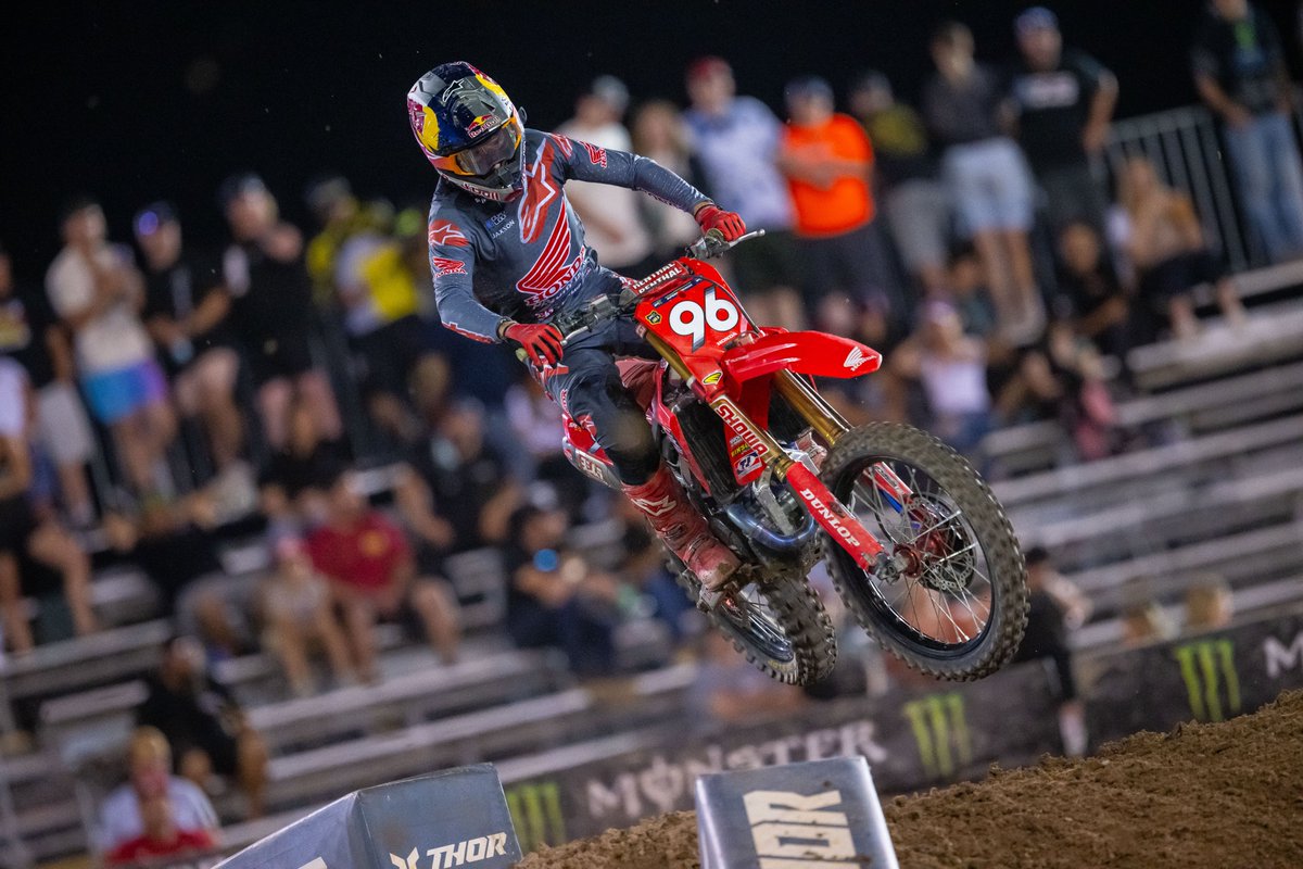 HondaJP_Live's tweet photo. #AMASMX 最終戦ラスベガスのレポートを公開🆙

👉https://t.co/zURxDKxA45

ジェット・ローレンス選手(Team Honda HRC Progressive)が450SMXシリーズ2連覇🏆🏆
チームメートで兄のハンター・ローレンス選手が総合ランキング2位に続き、兄弟で1-2フィニッシュの快挙を達成🥇🥈

下田丈選手は250SMXで総合ランキング4位に入りました👏

#HRC #HondaRacing #ホンダモースポ