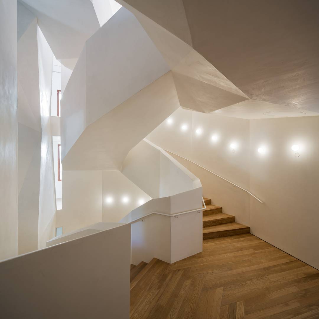 Conferencia "Escales per a reparar" con Elías Torres Tur, Premio Nacional de Arquitectura 2016. 
📆 Jueves 26 de septiembre
🕜 19.00h
📍 Colegio Territorial de Arquitectos de Castellón (C. Enseñanza 4, 12001 Castelló de la Plana)
ov.ctac.es/r/179
Fotografía de <a href="/PolViladoms/">pol viladoms</a>