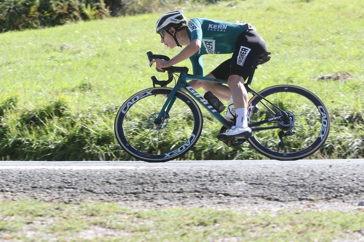 El Equipo Finisher puso el cierre a la temporada 2024 en Segura

canalciclismo.com/competicion/fi…