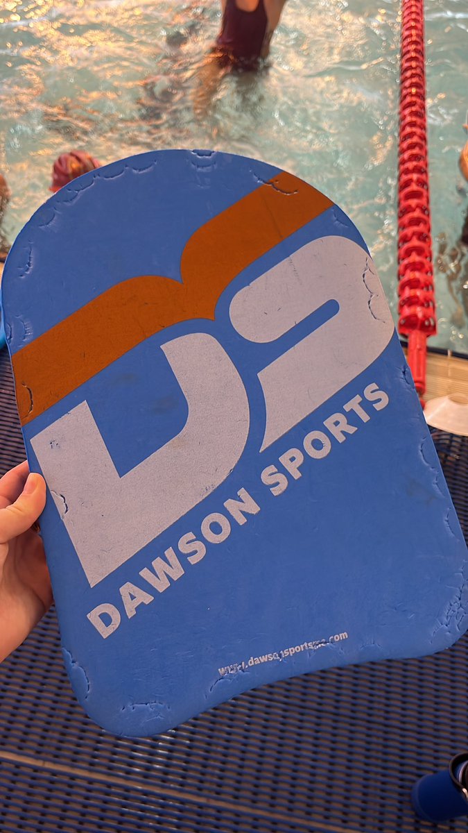 MissLeahPE tweet media