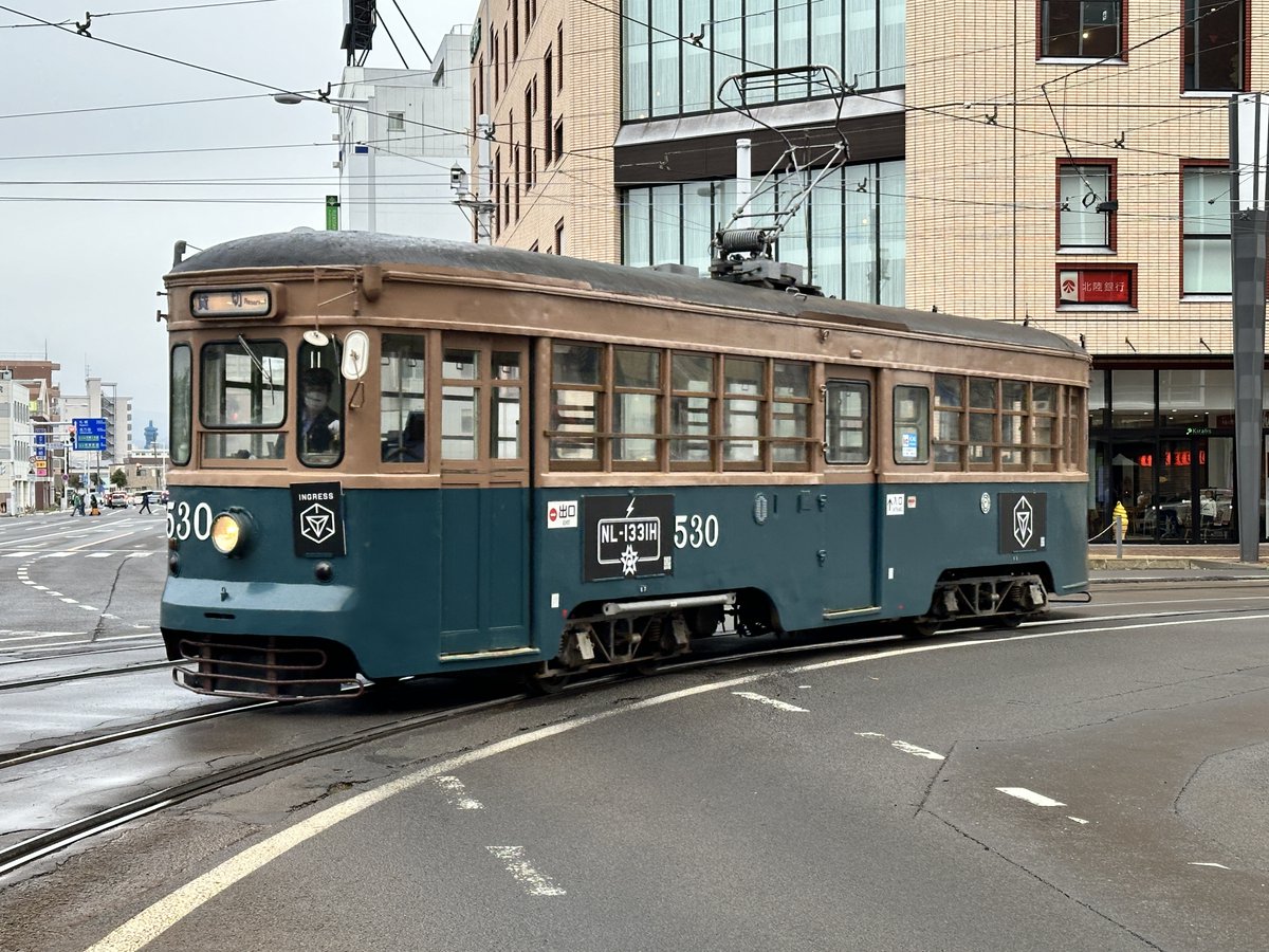 #4枚で振り返る函館アノマリー見た人もやる
今日から現実の生活に戻られた皆さんも多いと思いますが、いかがお過ごしでしょう？
「函館ロス」になっている社内関係者たちで4枚に決めることが難しく、思い切り出遅れましたがこれにしました。
また皆さんとご一緒できますように🙌
#函館 #ingress