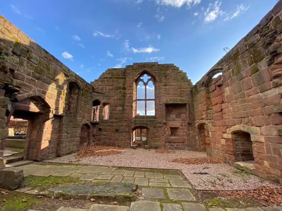 Williamson Art Gallery & Birkenhead Priory tweet media