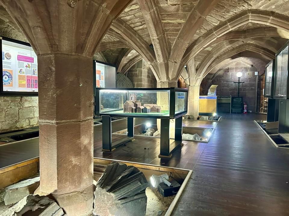 Williamson Art Gallery & Birkenhead Priory tweet media