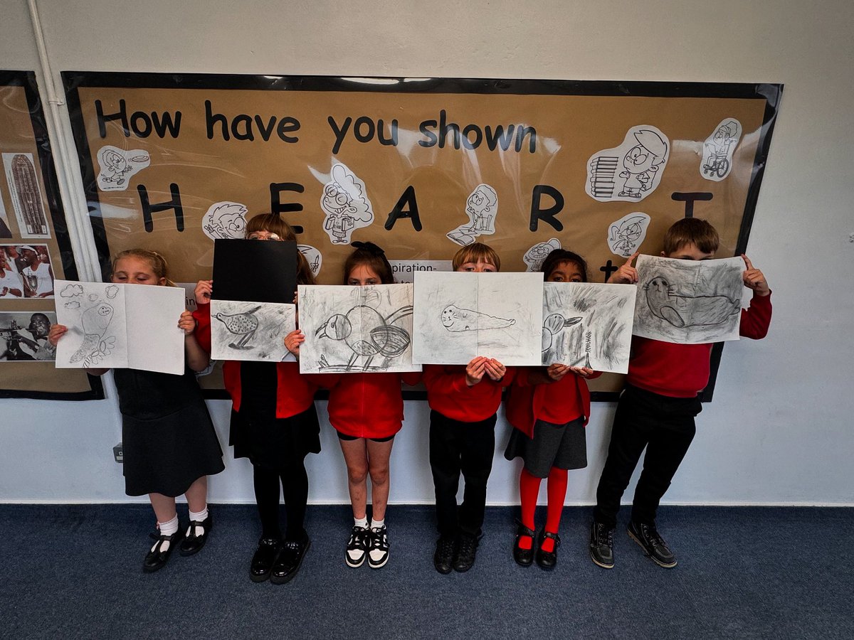 Ashton Vale Primary (@ashton_vale_p) on Twitter photo ⭐️ Creativity in action! Our Year 3 artists exploring the beauty of charcoal. So proud of these young creators! 🎨🖌️
#HeartValues #Year3Art #CreativeExpressions <a href="/ExcaliburAT/">Excalibur Academies Trust</a> ⭐️ Creativity in action! Our Year 3 artists exploring the beauty of charcoal. So proud of these young creators! 🎨🖌️
#HeartValues #Year3Art #CreativeExpressions <a href="/ExcaliburAT/">Excalibur Academies Trust</a>