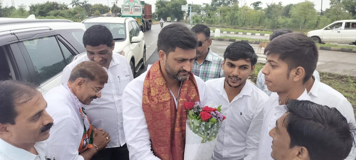 KunalChoudhary_'s tweet photo. आज महाराष्ट्र दौरे के दौरान वर्धा पहुँचने पर कांग्रेसजनों द्वारा प्राप्त हुए स्नेह के लिए सभी का धन्यवाद। https://t.co/jvUOu951eN