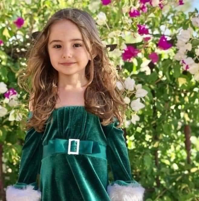 PBlanrue's tweet photo. Israël a tué Yasmina hier au Sud-Liban.  
Elle avait 7 ans. https://t.co/qgrHRRObIl