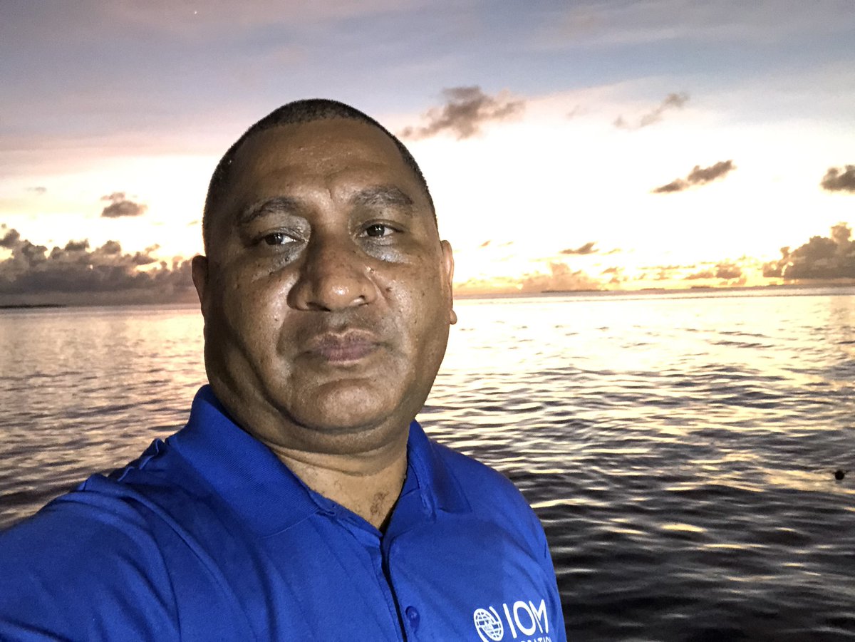 KSavu's tweet photo. Sunset Ebeye https://t.co/MCHG6wKbvL