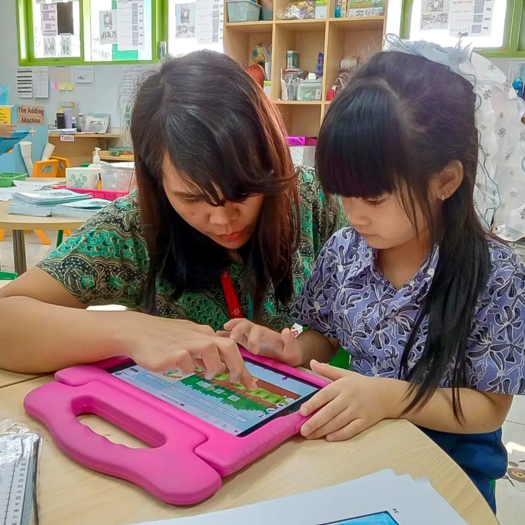 We empower students to take charge of their own learning journey. 

bit.ly/4cGuIHI

#SISGroupOfSchools #EducationForChange #EmpoweringLeaders #FutureGlobalSolutions #SingaporeSchool #schoolsindonesia