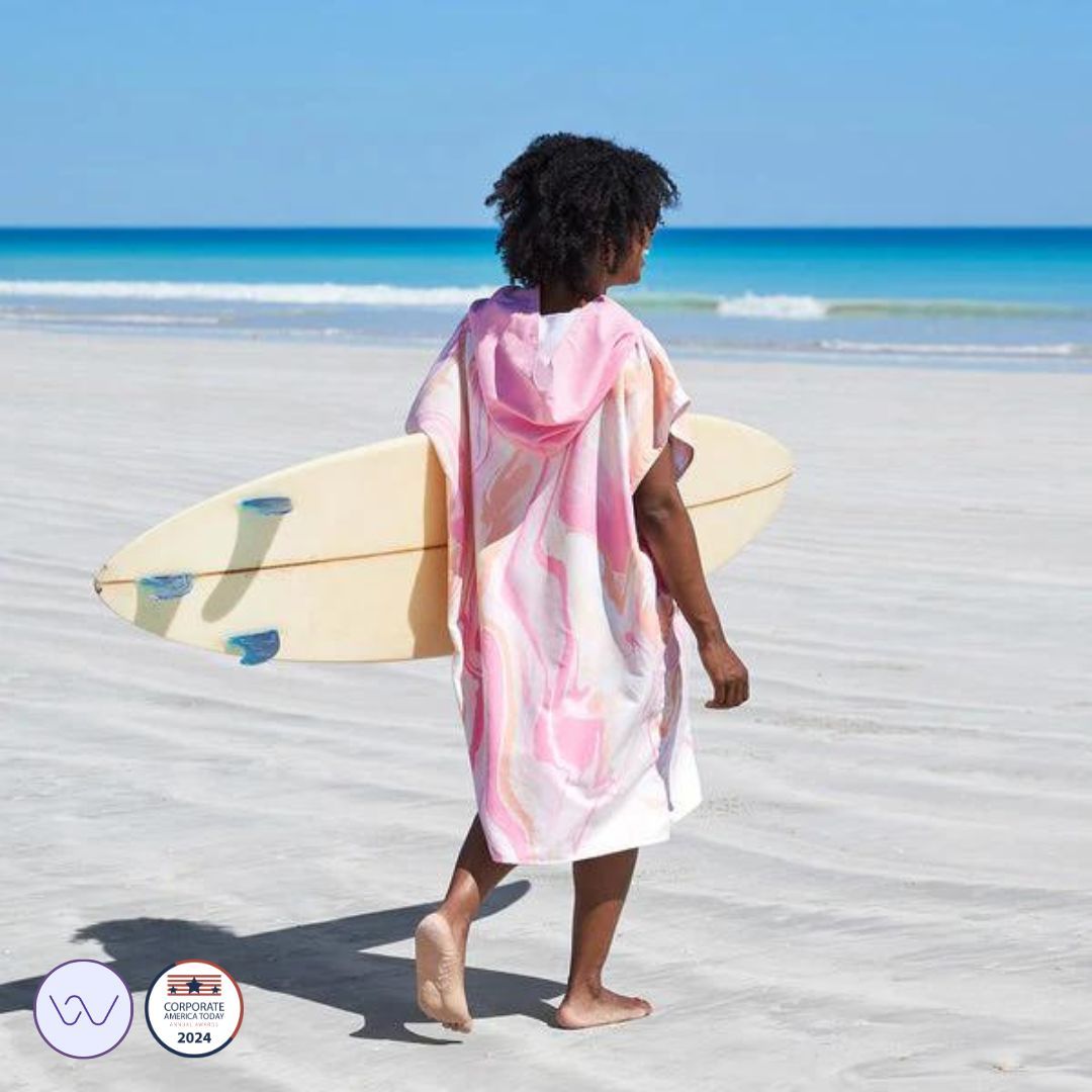 IncyWincySwim's tweet image. Stay cosy and covered with our Dock &amp;amp; Bay Poncho Hooded Towels in Peach Melba! 🍑👕 Quick-drying, lightweight, and eco-friendly. 🌍💧 

Get yours now and experience the poncho hype! 👉 buff.ly/4e4yxqx

#BeachEssentials #EcoFriendly  #dockandbay #dockandbaytowels