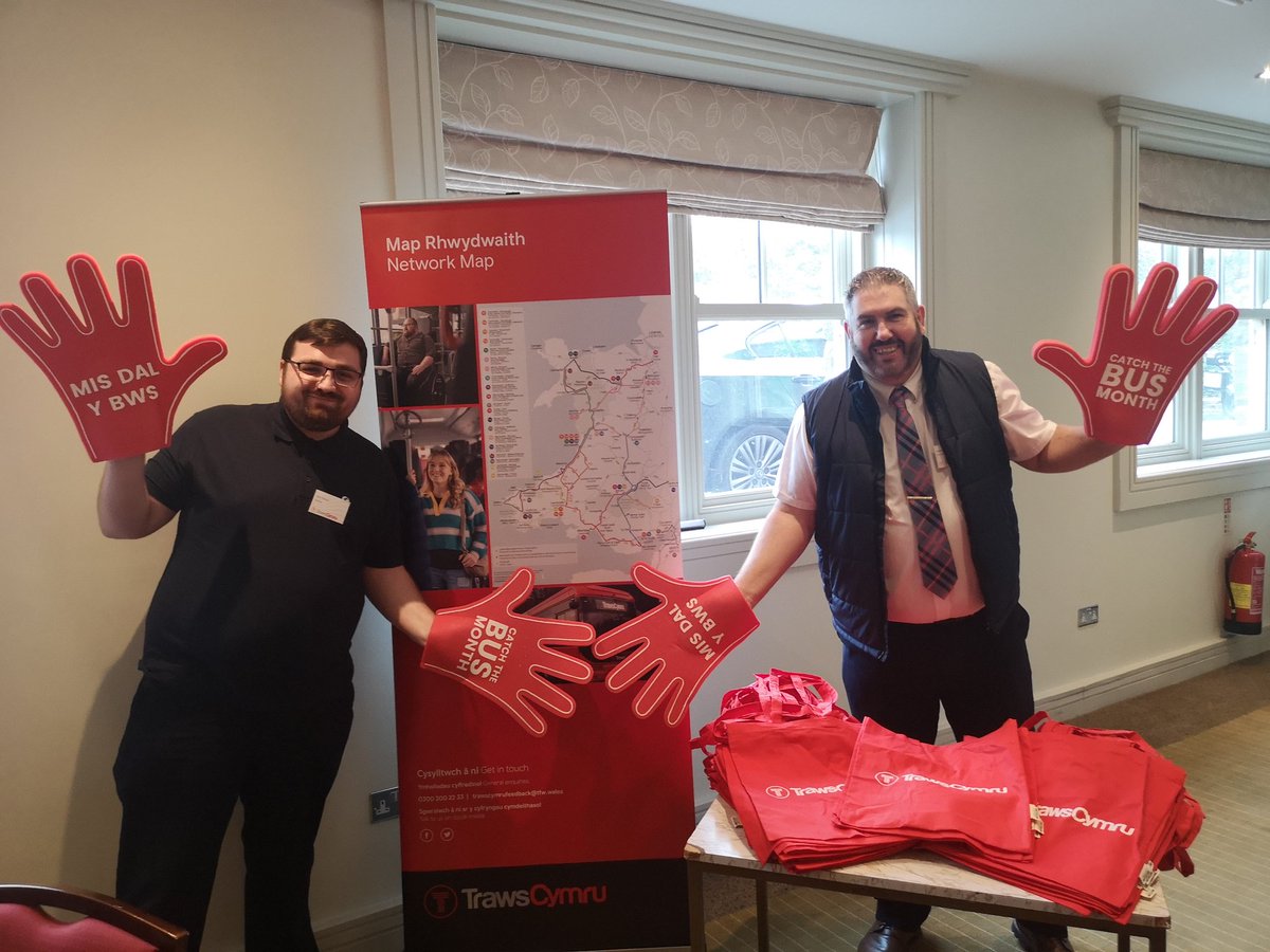 BarclayBusUsers's tweet photo. As part of #MisDalYBws #CatchTheBusMonth we are in Llandrindod Wells for @TrawsCymru_ Network Operator Day. https://t.co/OG6XamQpD4