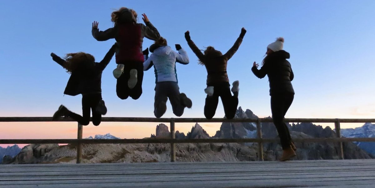 Il progetto didattico “IO VIVO QUI. Territorio, paesaggio, comunità” è rivolto alle classi della scuola primaria e secondaria di primo grado della Provincia di Belluno ed è incentrato sulle #Dolomiti #PatrimonioMondiale #UNESCO. Per maggiori info: dolomitiunesco.info/attivita/io-vi…