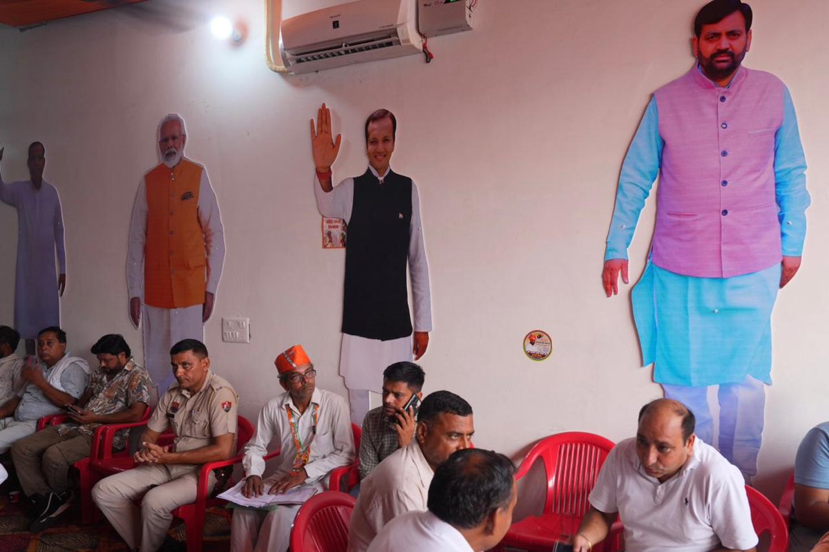 Outlookindia's tweet photo. #InPhotos | On 23rd September, #Haryana #CM #NayabSinghSaini addressed the people of #Mathana village in the #Kurukshetra district. Photos by Tribhuvan Tiwari. https://t.co/c6mUo1GCk7