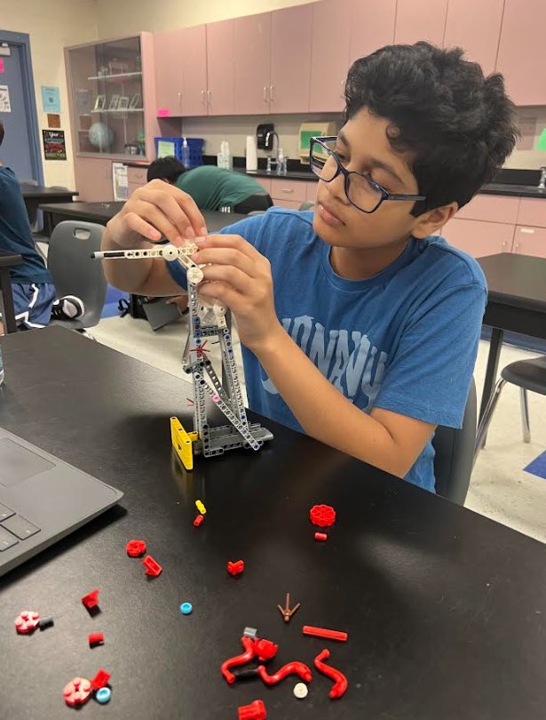 Daniel Caplin tweet media