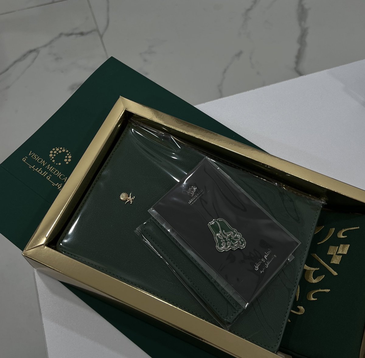 AudShay77's tweet photo. وإن انتمى غيري لغيرِك؛ إنني
للمجدِ والعلياءِ فيك سأنتمي 💚 https://t.co/BQHJooXIh4