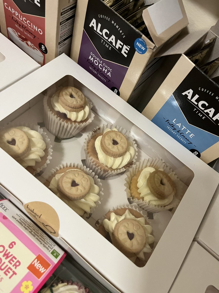 AAUrph's tweet photo. Come and join us today on AAU raising money for McMillan cancer support #mcmillancoffeemorning https://t.co/wZ9S4Y30j1