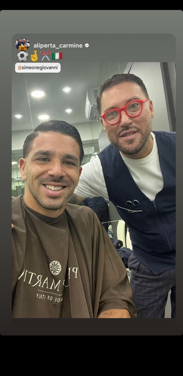 PianetaN's tweet image. ✂️ 💙 Taglio di capelli per @simeonegiovanni da Carmine #Aliperta  prima della sfida di #CoppaItalia contro il #Palermo!