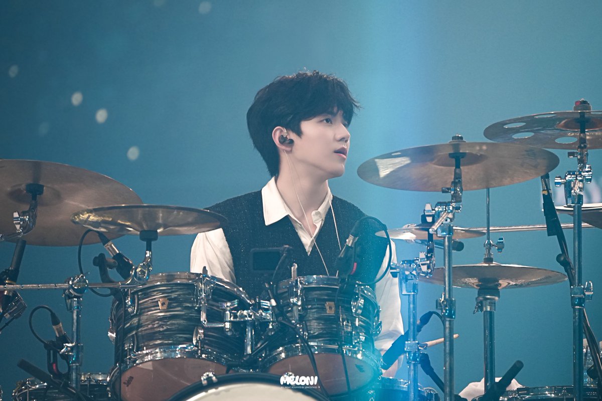 withtato's tweet photo. 240920 FOREVER YOUNG 

#도운 #데이식스 #DAY6 #DOWOON https://t.co/SdEH1chl11
