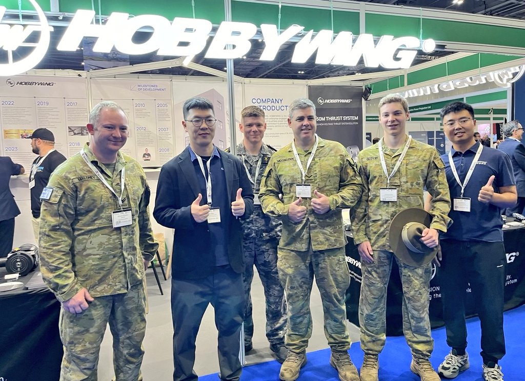AUADRT's tweet image. Technical professional development for the #DroneRacing Team today at the @DroneXShow: absolute #UAV #GeekFest!
#SendIt!

@ChiefAusArmy @SEAC_ADF