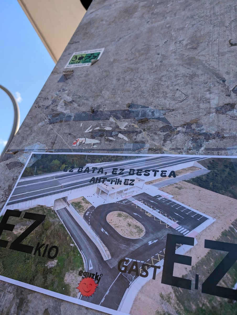 EguzkiAndoain's tweet photo. AHT-aren xahuketa, txikizio eta Ynposaketaren aurrean, GUK Ama Lurra, gastu soziala eta garraio publikoa!
Batu ingurumenaren alde! https://t.co/IIjktv2lCv