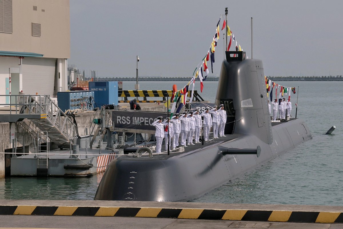 aag_th's tweet photo. 🇸🇬🇩🇪⚓️AAG_th บันทึกประจำวัน: สิงคโปร์ทำพิธีขึ้นระวางประจำการเรือดำน้ำชั้น Invincible สองลำแรก RSS Invincible และ RSS Impeccable
https://t.co/5MM0jhawgV
#Singapore #Navy @mindefsg #Germany @thyssenkrupp_en #Type218SG #RSSInvincible #RSSImpeccable #Submarine #Warship https://t.co/zOPQNlHm6a