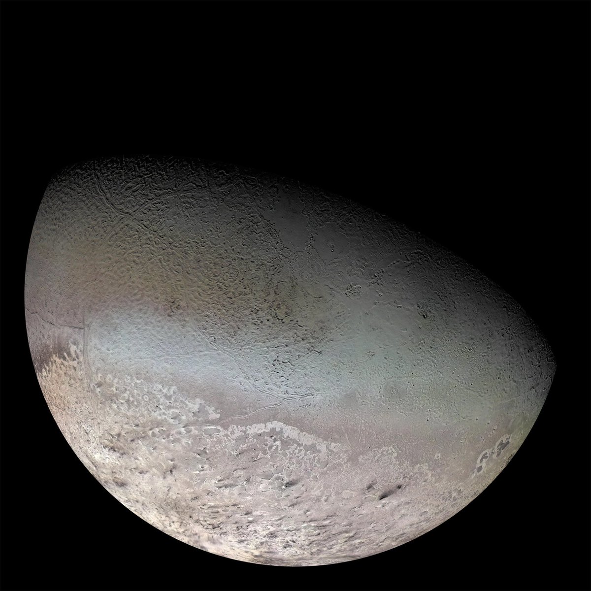 ricardossaid's tweet photo. RT @latestinspace: This is the best image we have of Triton, the largest moon of Neptune https://t.co/trX09iWZD7