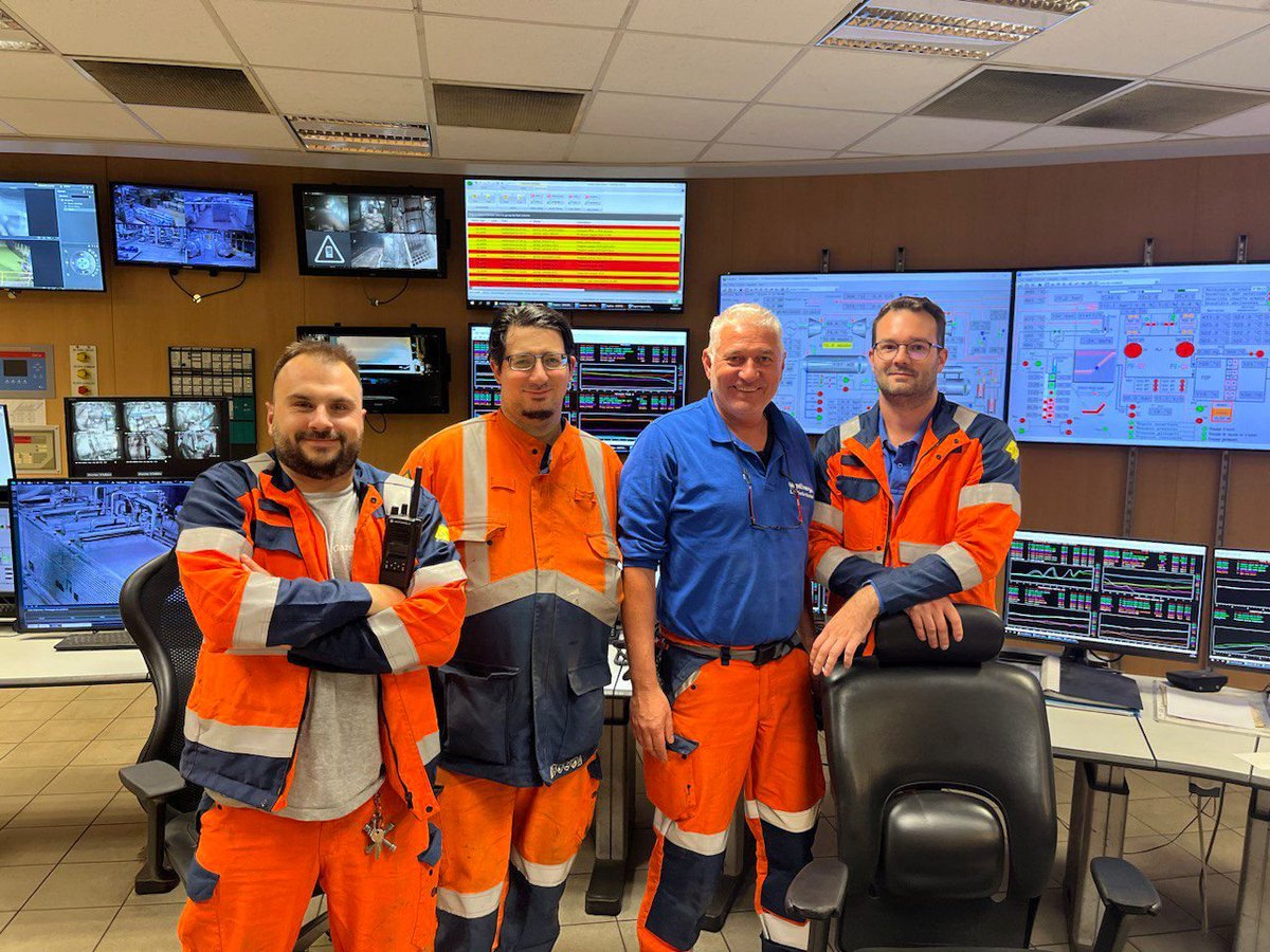 EmileHuchet's tweet photo. 🆗 Les tests de la semaine ont été concluants : la centrale Émile Huchet sera bien opérationnelle pour cet hiver.

Merci aux équipes pour leur travail et leur mobilisation ! https://t.co/vR7i4kzJBn