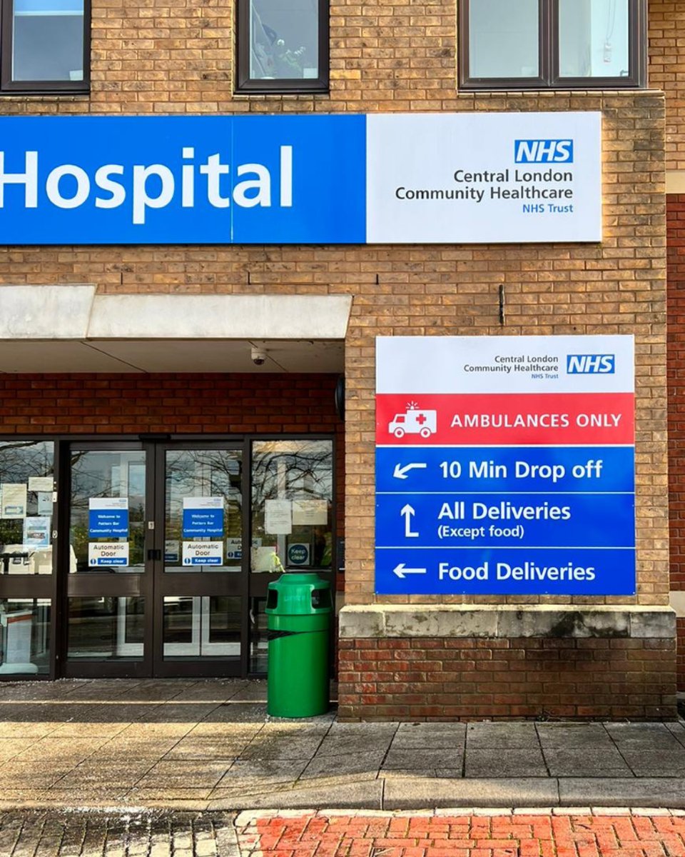 displaysigns's tweet photo. New wayfinding signage up at Falcon Road ➡️

#displaysigns #uksigns #bespokeuksignage #signmakinguk #wayfinding https://t.co/5XCBziczPK
