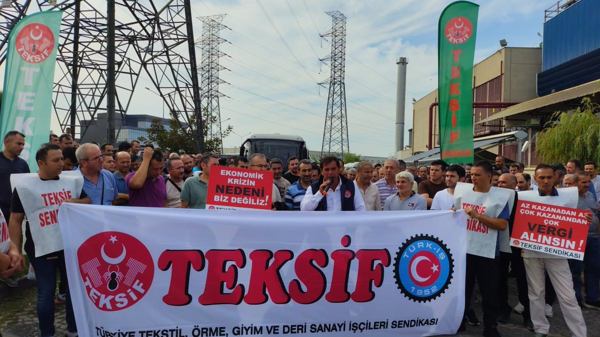 TeksifSen's tweet photo. Bursa Şubemizin hitap ettiği iş yerlerinde basın açıklamaları yapılarak mesai başlangıcında eylem gerçekleştirildi.
#zordayizgecinemiyoruz #VergideAdaletİstiyoruz #bursa #korteks #zorlu https://t.co/jdVBnB46tw