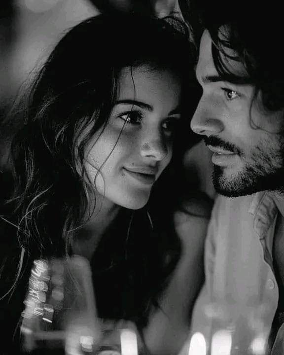 میرے نزدیک حقیقی تعلق وہ ہوتا ہے جو وقت ، حالات ، ضرورت اور مزاج بدلنے کے باوجود قائم رہے❤️