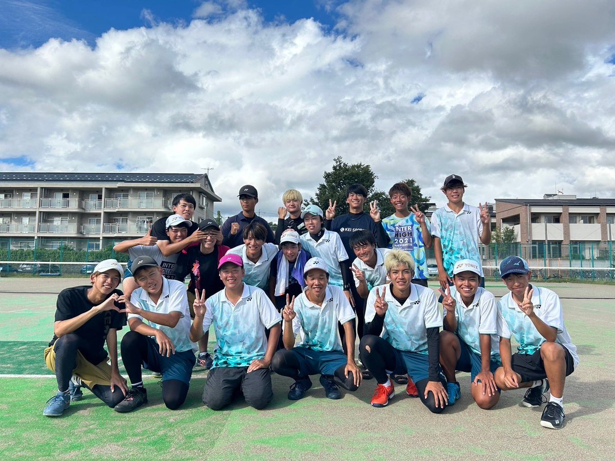 shinshusofttenn's tweet photo. 信州大学全学ソフトテニス部です！
9/21.22に信州大学旭コートにて森田杯が開催されました！

女子
信州大学A 優勝🏆
信州大学B 準優勝🥈

��子
信州大学A
Aリーグ 2位
リーグ1.2位トーナメント 初戦敗退
信州大学B
Dリーグ 2位
リーグ1.2位トーナメント 初戦敗退

↓ https://t.co/Sple2bTv1K