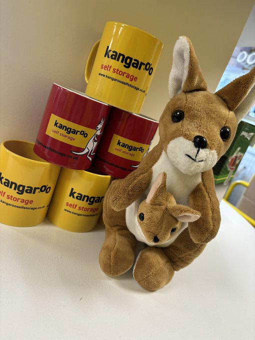 Kangawarrington's tweet image. Want to get blown away in the best way? Come see us for our Autumn offers to help with your storage needs! We’ll do you a nice hot drink and you can even keep the cup! Does it get better? #kangarooselfstorage