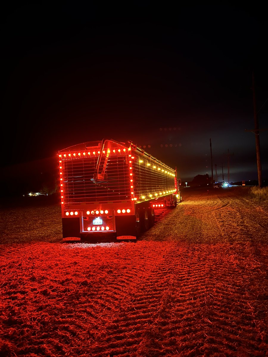 ColeWirth's tweet image. Waiting for some beans last night