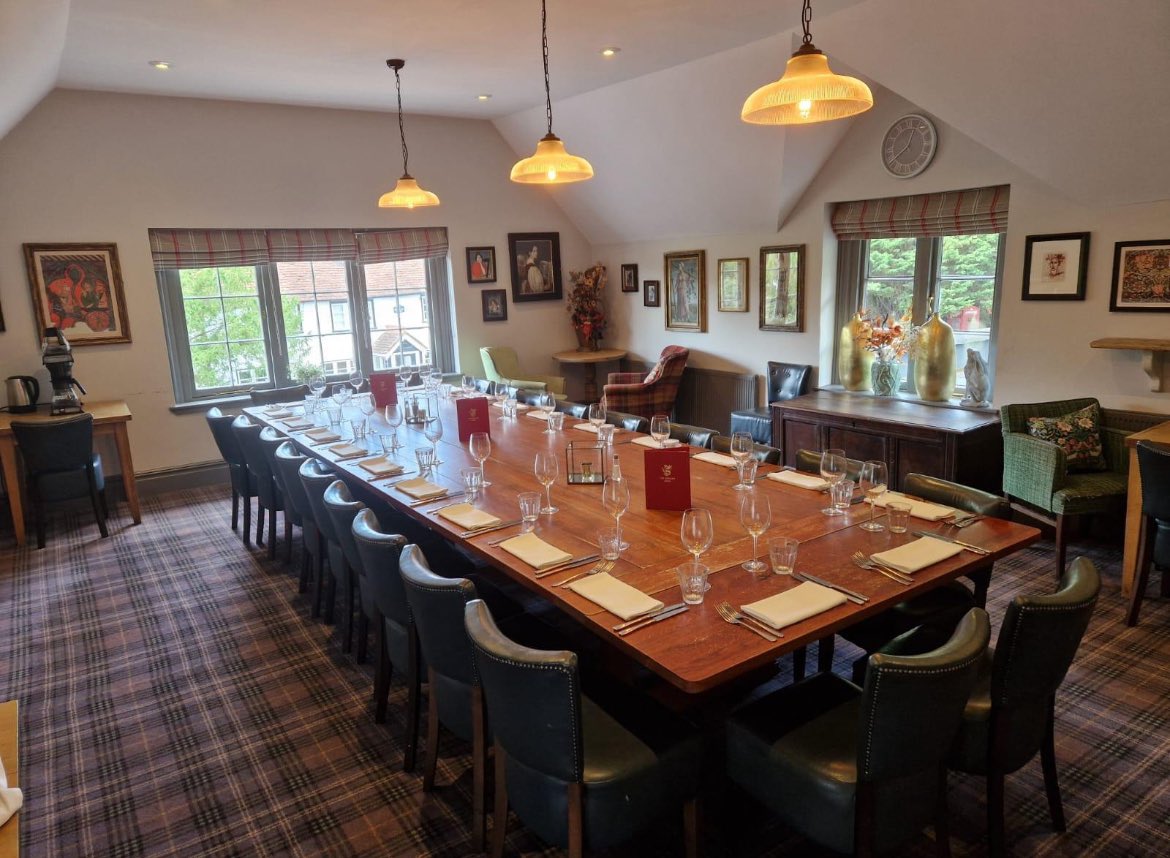 Our beautiful Private Dining Room is available to book Monday to Sunday.

It is home to an array of memories, exciting celebrations and wonderful service, and we cannot wait to make more with you. 

Why not enquire about your celebration with us today? -> onslowarmsclandon.co.uk/?booking_type_…