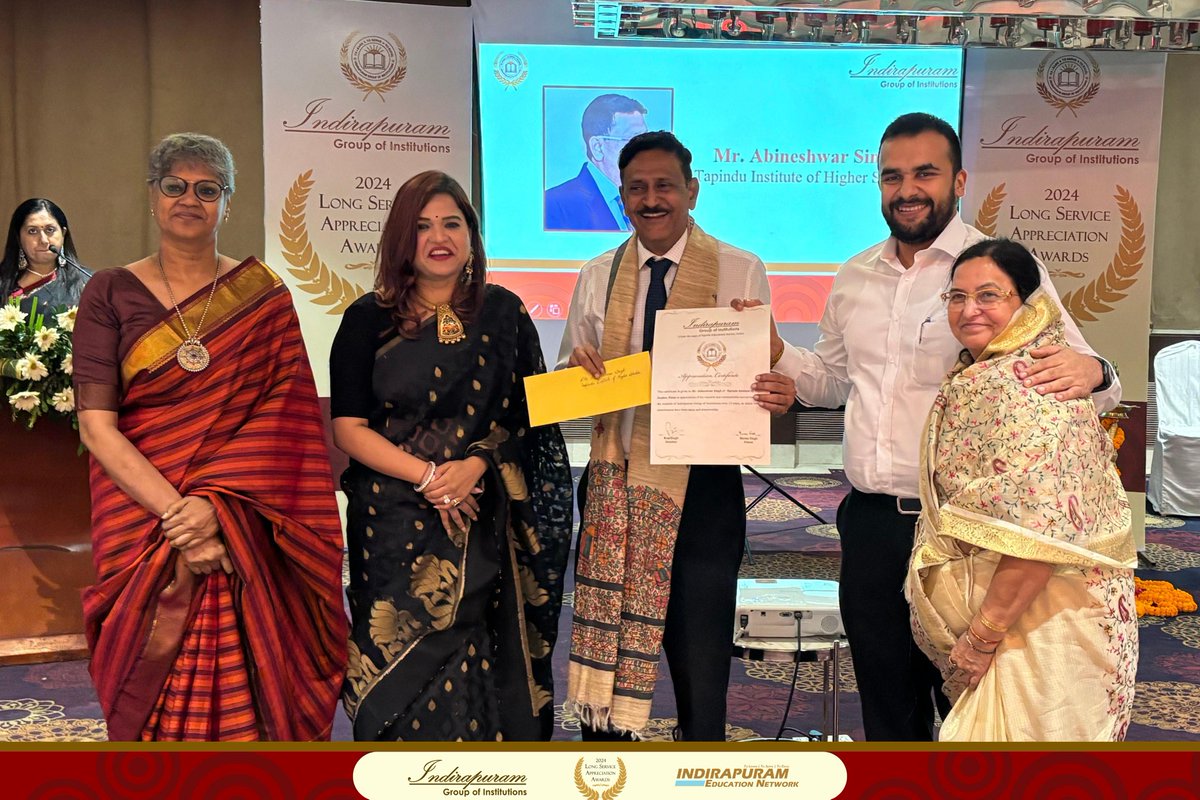 IprmGrp's tweet photo. Honoured to celebrate the Long Service Appreciation Awards in Patna on Sep 21, recognizing 11 exemplary employees for 15 years of dedication to Indirapuram Group of Institutions. Our visionary, humane leadership continues to create a workplace where magic happens! #Leadership https://t.co/vTukE27eds