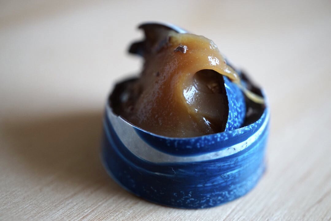 PrietoChocolate's tweet photo. ✨¡Edición especial para los amantes del bombón de caramelo y sal de mar!✨ 
Puedes pedir tu caja de sólo estos bombones en https://t.co/T8q7o54z36  🌊 envíos desde el jueves. 
Apúrate qué hay stock limitado. https://t.co/FmRhBCOsOk