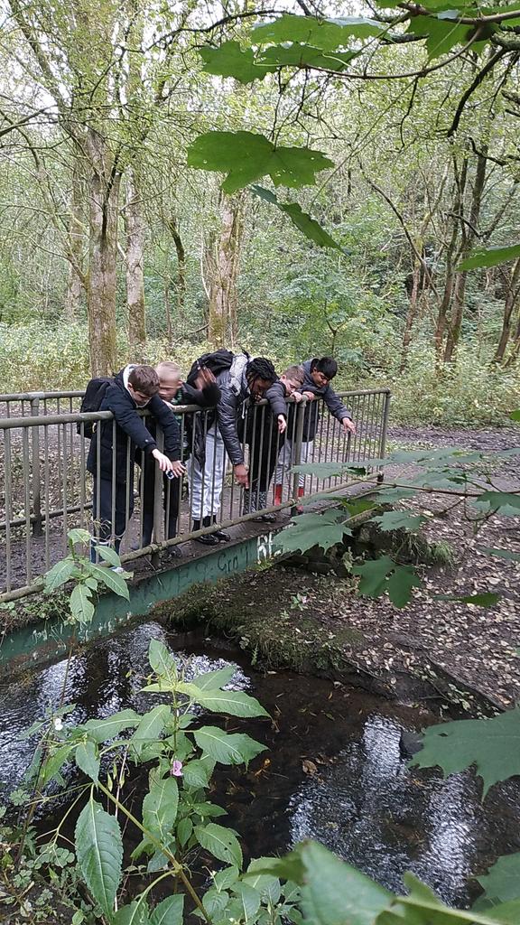StannesrcOL4's tweet photo. Forest school with year 5 offsite at leesbrook #year5 #leesbrook #forestschool https://t.co/UOSxTxvEJ6